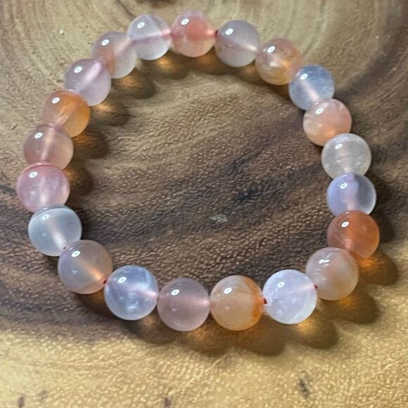 Yuan yuan Agate bracelet striped layers light rainbow colors stretch 10mm 7.5” n - Picture 4 of 16